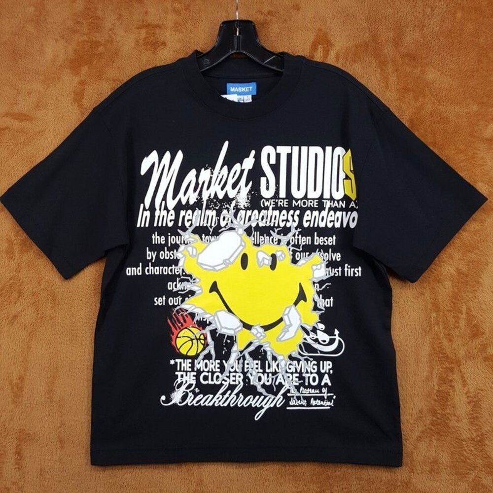 MARKET STUDIO Shirt Mens Small Black Pullover Crew Smiley Greatness T-Shirt
